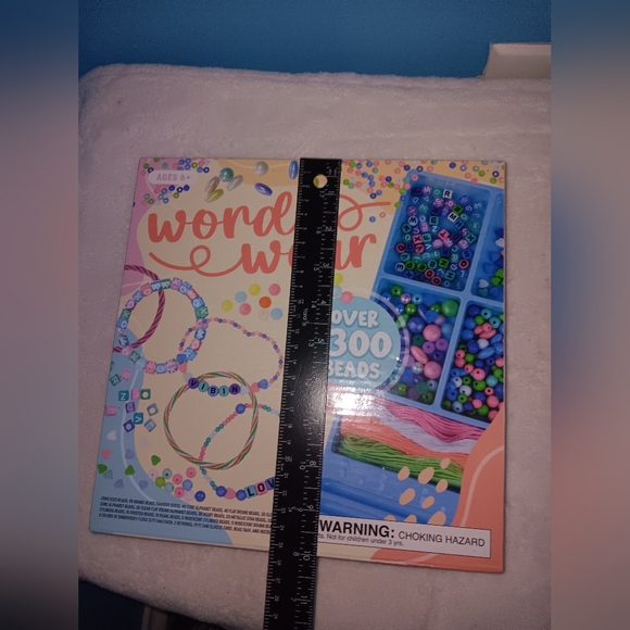 NWOT 2022 Gener8 LLC Word Wear 2300 Pc Beads Jewelry Making Kit - Picture 4 of 7